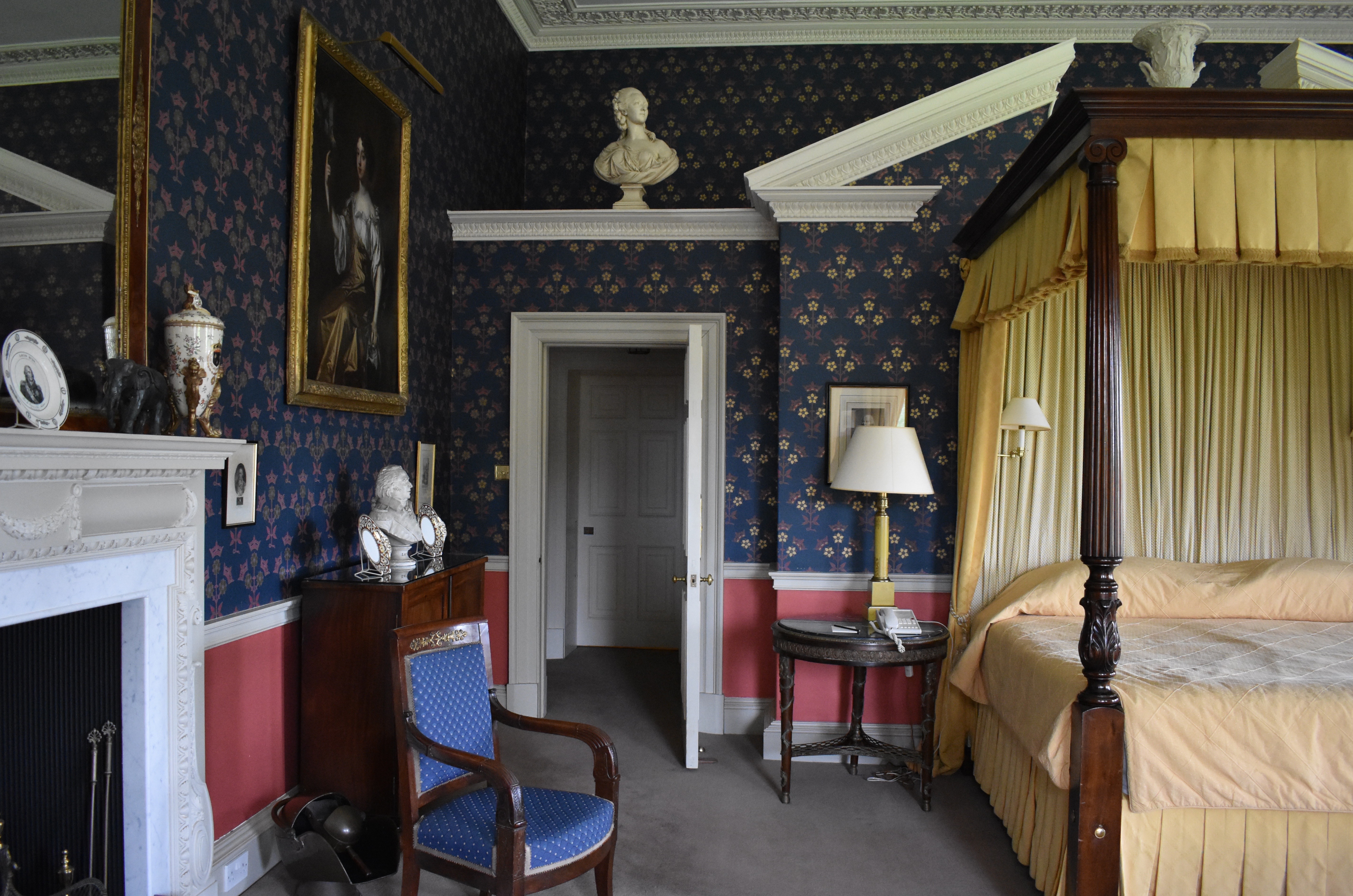 Hartwell House Royal Four Poster